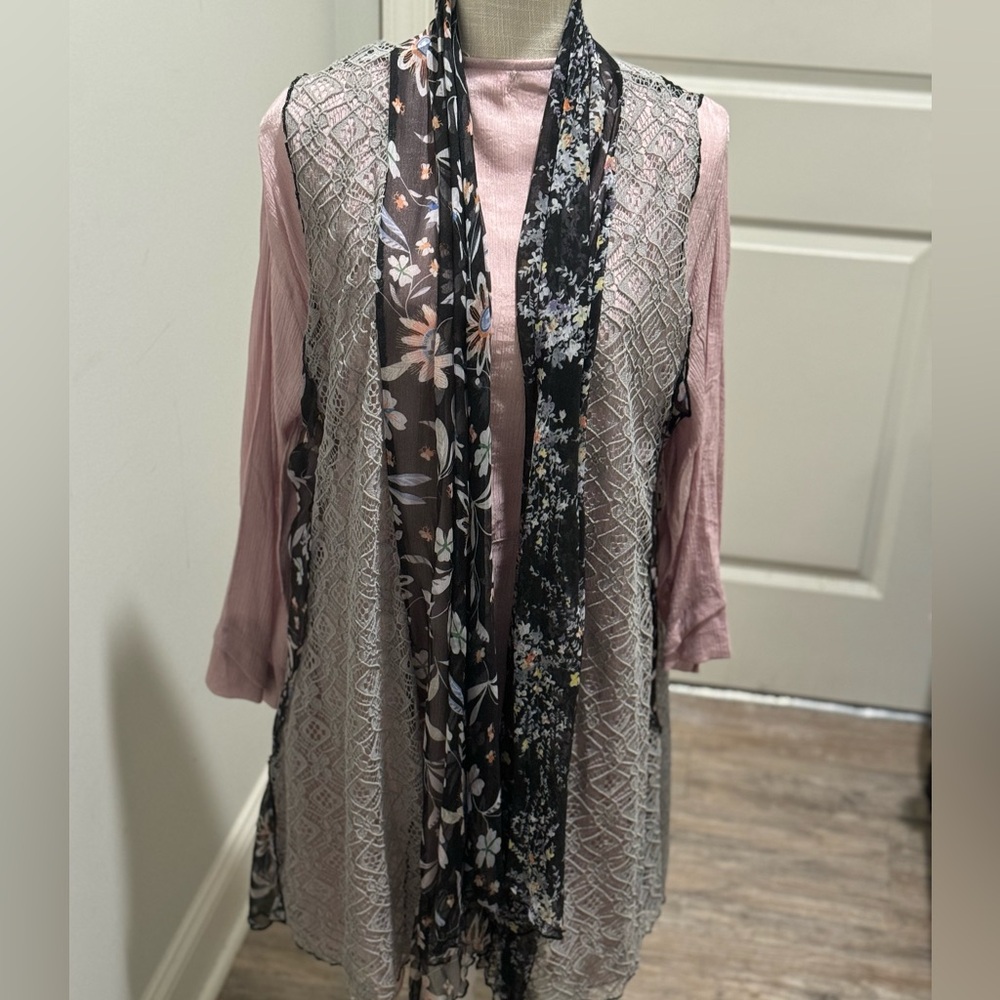 SHANA Black patchwork Lace Sleeveless Cardigan Vest L/XL